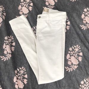White Hollister jeans